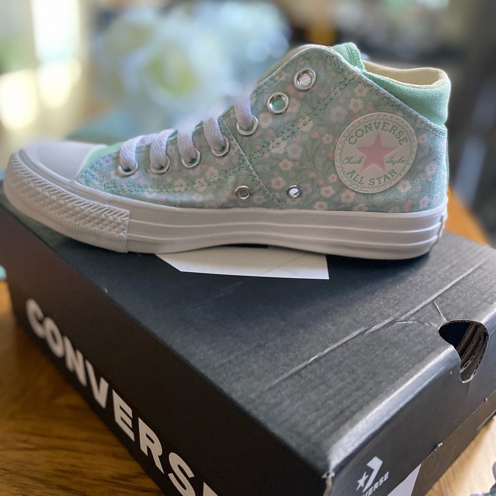 Converse—Chuck Taylor, Madison. Mid rise sneaker.